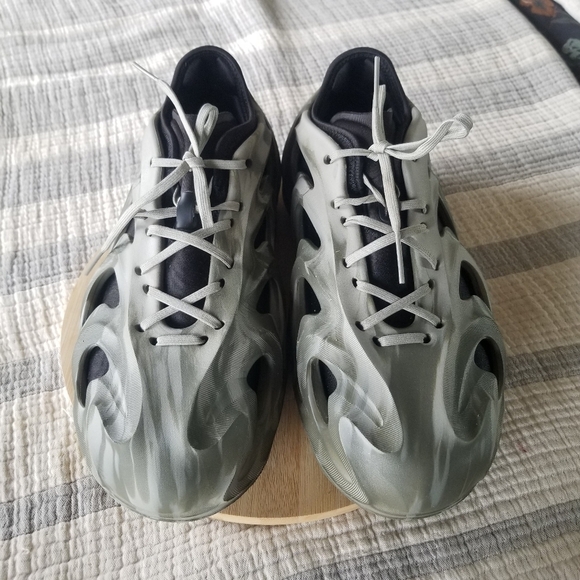 Adidas | Originals AdiFom Q Sneakers - Picture 3 of 9